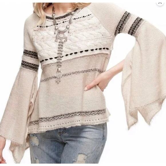 Free People SZ S Craft Time Ivory Bell Sleeves Tunic Sweater Cotton Wool Alpaca - Picture 1 of 6